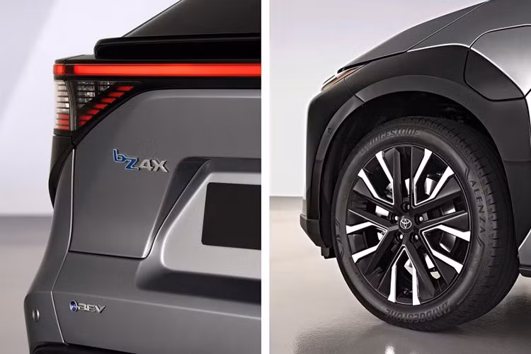 Hệ thống phanh ABS, EBD, BA, ổn định thân xe VSC, kiểm soát lực kéo TRC, cảnh báo điểm mù, cảnh báo phương tiện cắt ngang và camera 360 độ cũng là trang bị tiêu chuẩn. Xe được trang bị tới 8 túi khí, bao gồm cả túi khí trung tâm và đầu gối người lái.