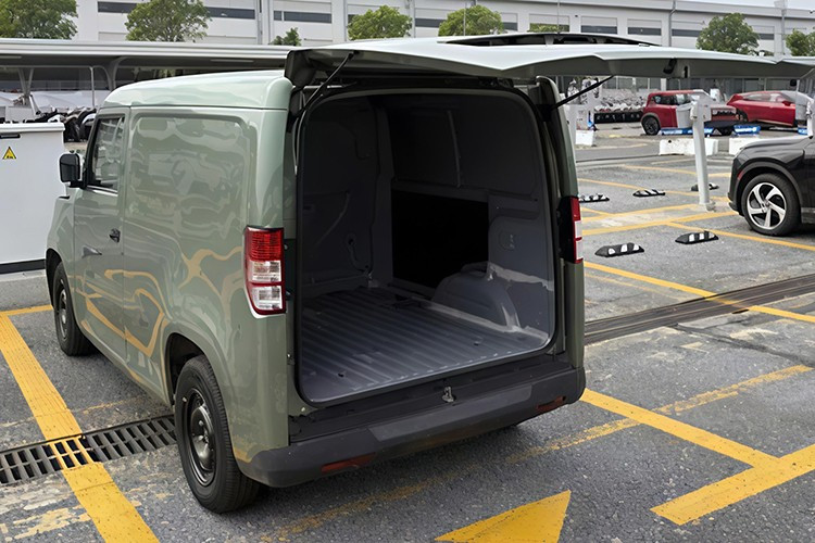 View - Xe tải điện VinFast EC Van lần đầu lộ nội thất thực tế | Báo Tri thức và Cuộc sống - TIN TỨC PHỔ BIẾN KIẾN THỨC 24H