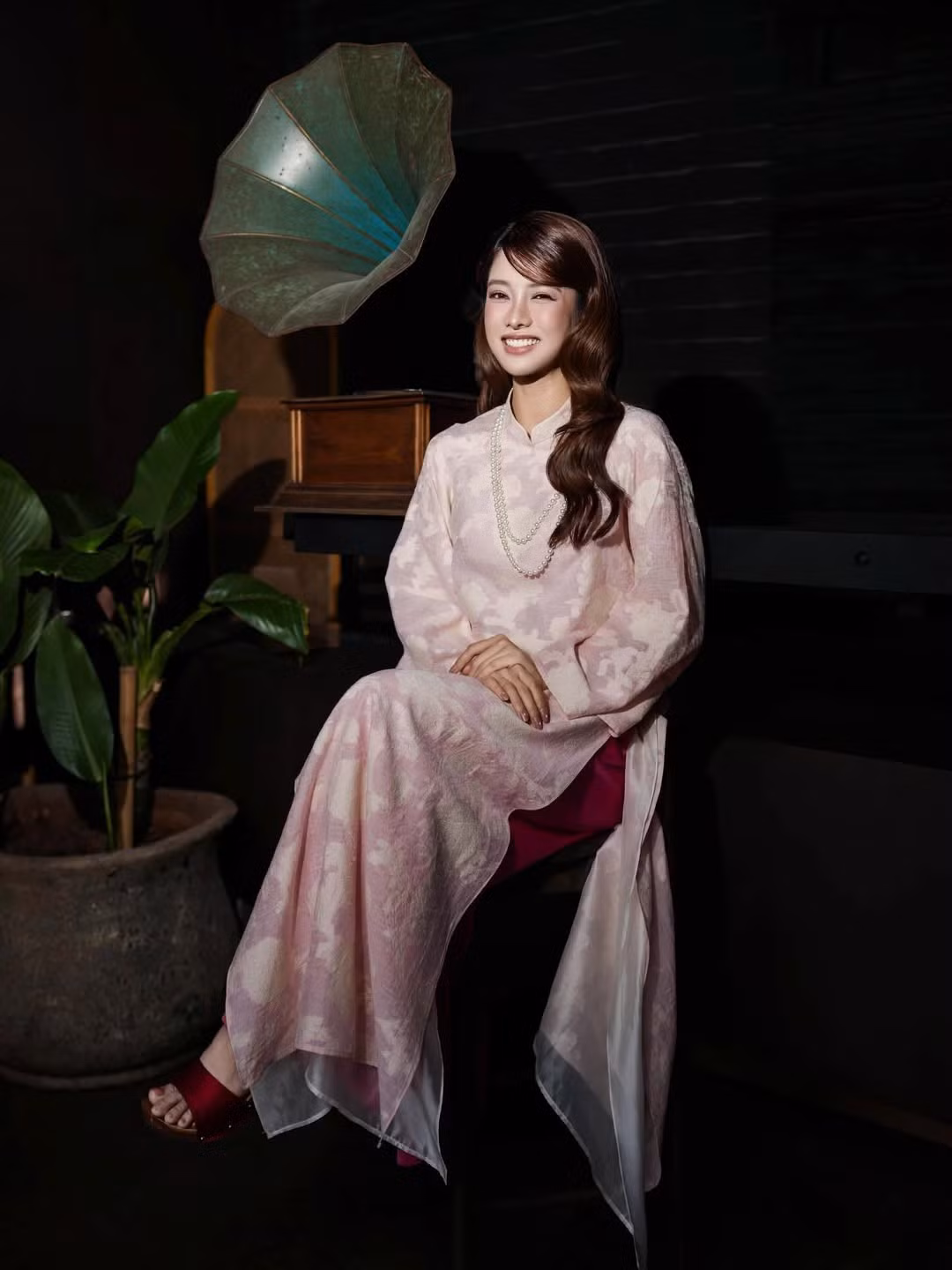 Trình Mỹ Duyên sinh năm 1995, là gương mặt quen thuộc với khán giả truyền hình và điện ảnh Việt.