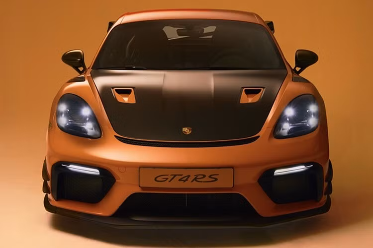 Porsche đã dành tặng Hà Lan một món quà dưới dạng một sản phẩm rực rỡ, ấn tượng và vô cùng độc đáo. Với biệt danh "hoa Tulip", chiếc 718 Cayman GT4 RS độc nhất vô nhị này được Porsche Hà Lan đặt hàng và chế tạo với sự hợp tác của Porsche Exclusive Manufaktur, chương trình cá nhân hóa Sonderwunsch và Manthey Racing.