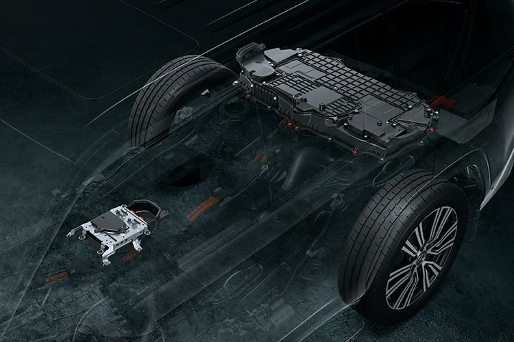 Bên cạnh đó là 6 chế độ lái địa hình được Lexus gọi là Multi-Terrain Select, gồm: Mud, Sand, Deep Snow, Rock và Dirt. Hệ thống Crawl Control giúp duy trì tốc độ thấp khi đi địa hình khó và Turn Assist cho phép giảm bán kính quay bằng cách phanh bánh sau phía trong khi vào cua.