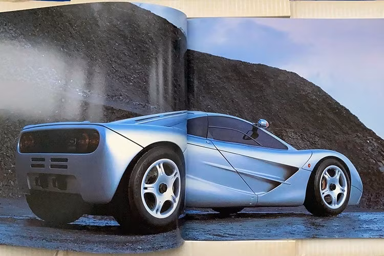 Một thập kỷ sau, hộp số sàn của xe được chế tạo lại để mang lại sự an tâm hơn. Đợt bảo dưỡng tháng 10 năm 2023 cũng chứng kiến việc lắp đặt bugi, lốp mới và sửa chữa một số lá vàng trong khoang động cơ. Bình xăng nhôm và ắc quy 12 volt mới cũng được lắp đặt vào thời điểm đó.