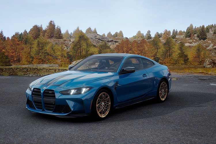 Việc sản xuất sẽ bị giới hạn chỉ có tổng cộng 40 chiếc xe. Khách hàng có thể lựa chọn giữa phiên bản M4 Coupe dẫn động cầu sau tiêu chuẩn hoặc phiên bản M4 Competition Coupe dẫn động 4 bánh, cả hai đều nằm trong số lượng sản xuất ít ỏi này. Phiên bản này không có thay đổi nào về hiệu năng.