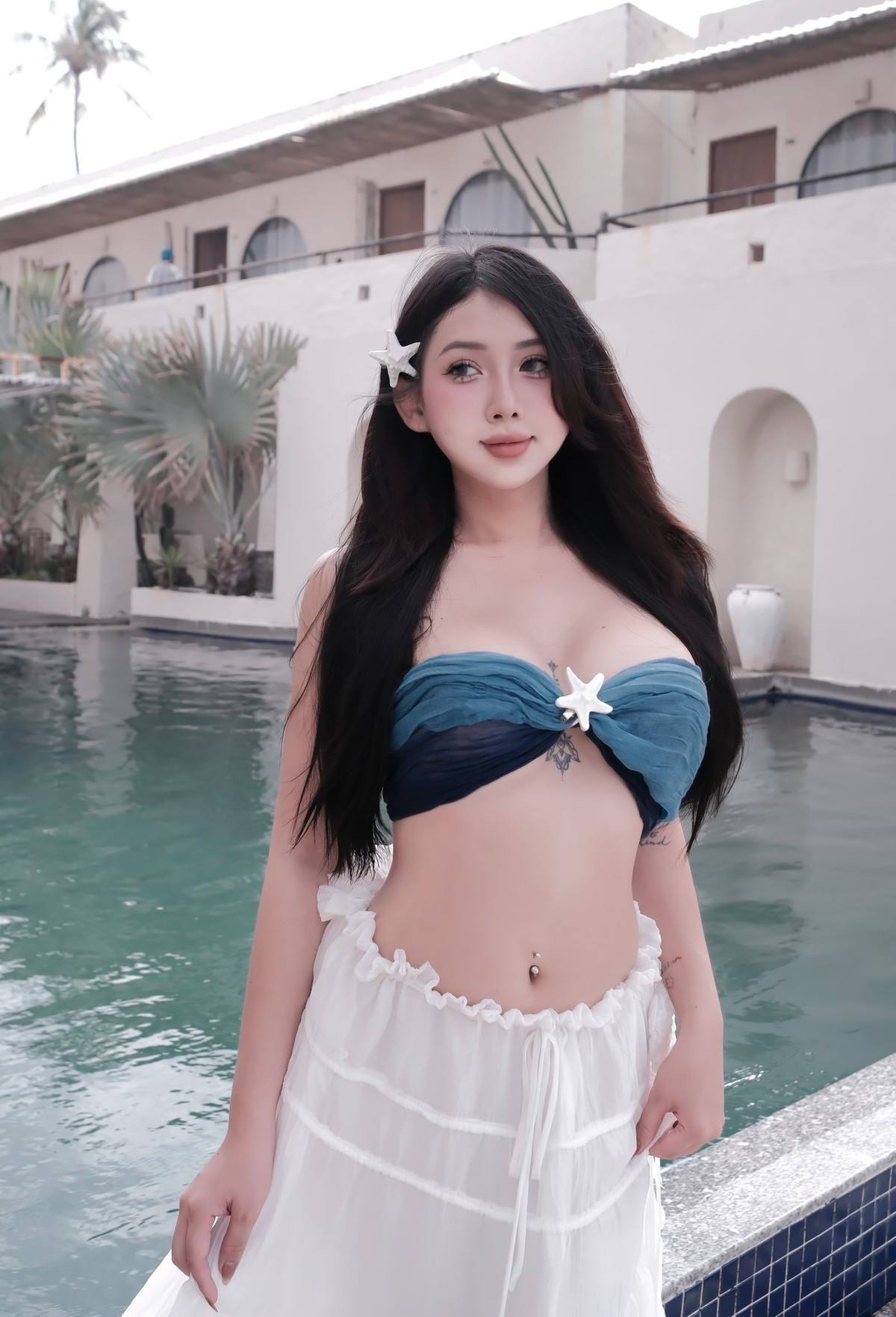 Ngay sau khi những bức ảnh 'demo' được đăng tải, hàng nghìn lượt tương tác đã nổ ra trên khắp các nền tảng mạng xã hội. Fan hâm mộ, những người yêu thích cosplay đều không tiếc lời khen ngợi. Nhiều bình luận cho rằng đây là một trong những bộ cosplay Người nhện cuốn hút.