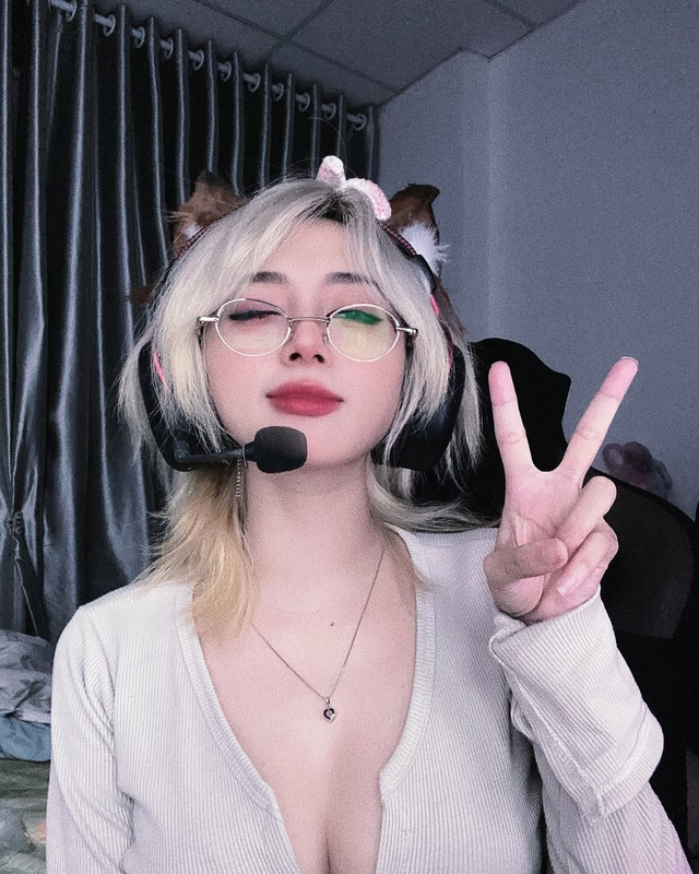 Dù không biết người nhận là ai, Mercury Nguyễn vẫn hy vọng rằng tin nhắn sẽ nằm trong mục tin nhắn chờ và không bao giờ được mở ra.