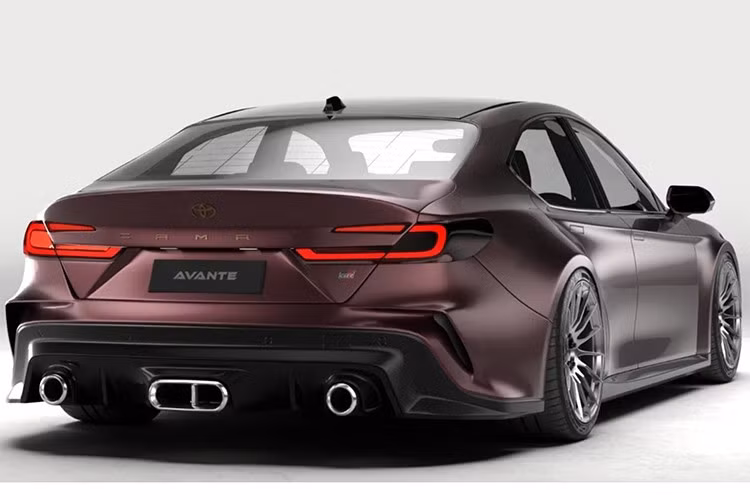 Trong phiên bản giả tưởng này, Camry không còn gắn với hệ hybrid như bản thương mại, mà được “trang bị” động cơ V8 nội bộ, nhằm hướng tới khả năng cạnh tranh với những đối thủ cao cấp như Mercedes-AMG E53 và BMW M5.