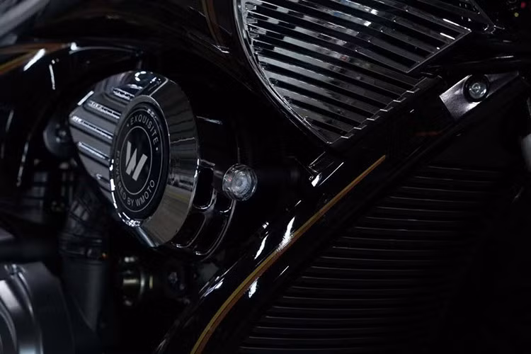 WMoto Cruiser AMT 125 2025 được trang bị động cơ xi-lanh đơn, cam đơn SOHC, làm mát bằng không khí và sử dụng hệ thống phun xăng điện tử (EFI). Khối động cơ này cho công suất tối đa 7,77 mã lực tại vòng tua 8.000 vòng/phút và mô-men xoắn cực đại đạt 8,8 Nm tại 6.000 vòng/phút.