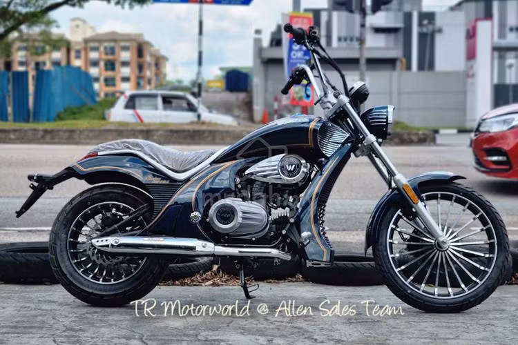 Mức giá xe WMoto Cruiser AMT 125 2025 được đánh giá là dễ tiếp cận với nhiều khách hàng và các trang bị được tích hợp cũng giúp mẫu xe này phù hợp cả với những ai mới tiếp xúc với dòng môtô đặc biệt cá tính này.