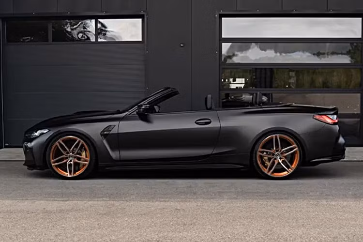 Trong khi Mustang GTD giá 325.000 USD quy đổi 8,48 tỷ đồng, có mức giá ngang ngửa siêu xe, G-Power G4M Bi-Turbo Convertible sẽ là chiếc xe hấp dẫn với hiệu suất cả hypercar.