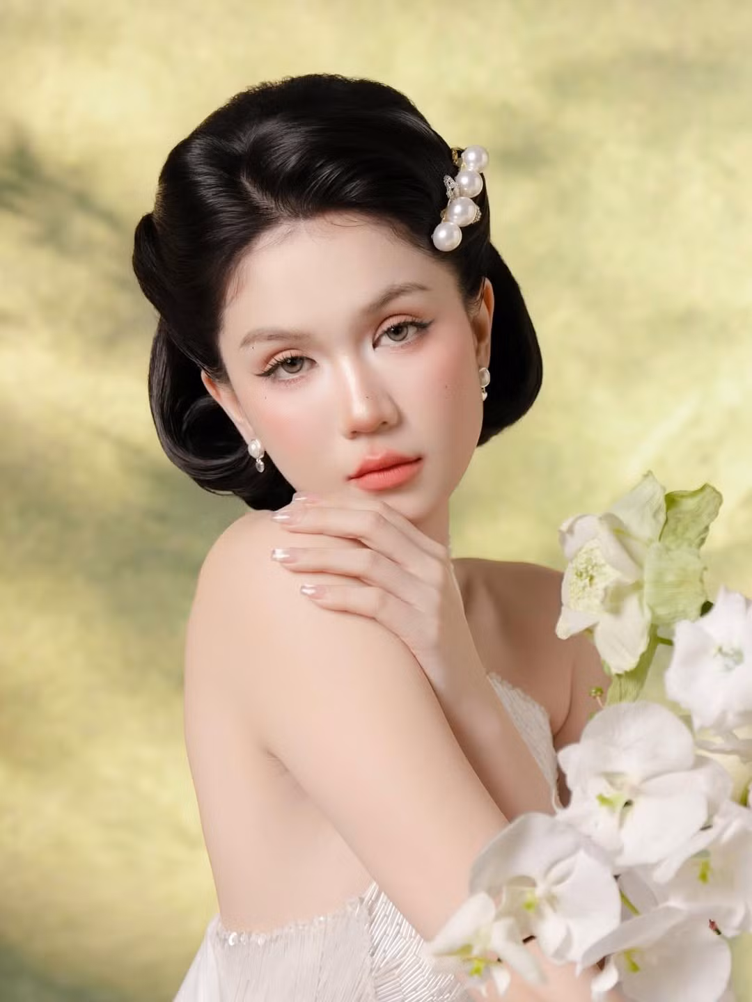 Nhiều người hâm mộ đã để lại bình luận khen ngợi, cho rằng hình ảnh này mang đến một góc nhìn mới mẻ và đầy tích cực về 'nữ hoàng nội y'.