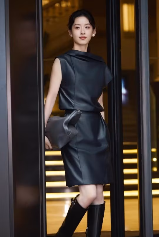 Bên cạnh đó, Chương Trạch Thiên Cô cũng hoạt động kinh doanh ở các lĩnh vực khác như tổ chức sự kiện, đầu tư và triển lãm.