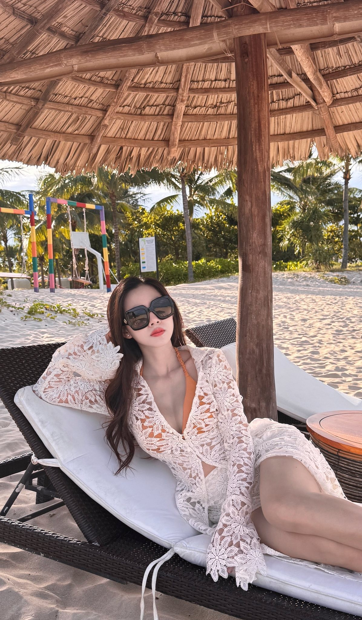 Trên các diễn đàn mạng xã hội, rất nhiều bình luận tích cực đã được gửi đến Hải Yến: "Mẹ bỉm sữa đỉnh của chóp!", "Vóc dáng mơ ước của bao người", "Xinh đẹp và tự tin quá Yến ơi!".