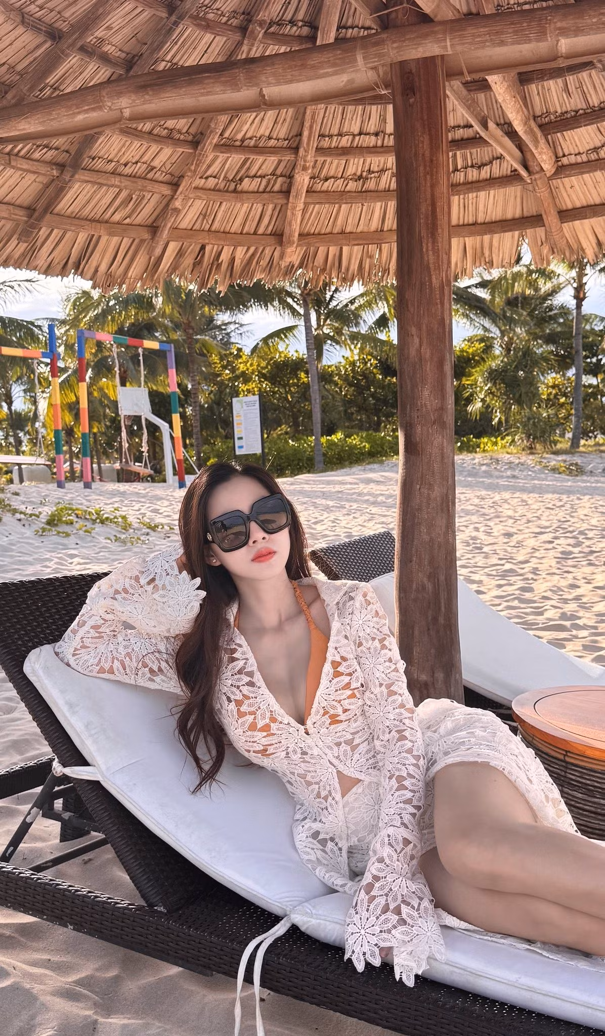 Trên các diễn đàn mạng xã hội, rất nhiều bình luận tích cực đã được gửi đến Hải Yến: "Mẹ bỉm sữa đỉnh của chóp!", "Vóc dáng mơ ước của bao người", "Xinh đẹp và tự tin quá Yến ơi!".