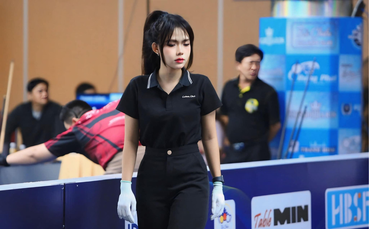 Không chỉ đẹp, Diễm Quỳnh còn toát lên sự chuyên nghiệp hiếm thấy ở những content creator theo đuổi nội dung thể thao giải trí. Đây chính là lý do khiến cộng đồng mạng liên tục để lại bình luận khen ngợi, đồng thời chia sẻ rầm rộ những video của cô nàng.