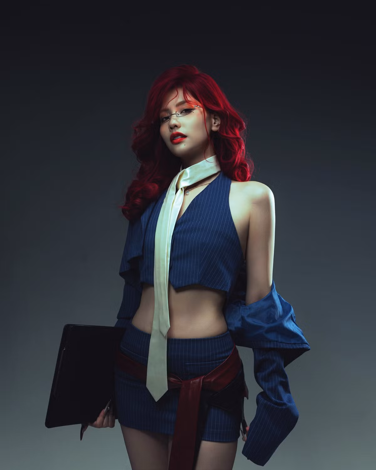 Ngoài TikTok, Châm Sứa còn làm người mẫu ảnh, KOL quảng cáo, tham gia đóng phim/seri nhỏ.