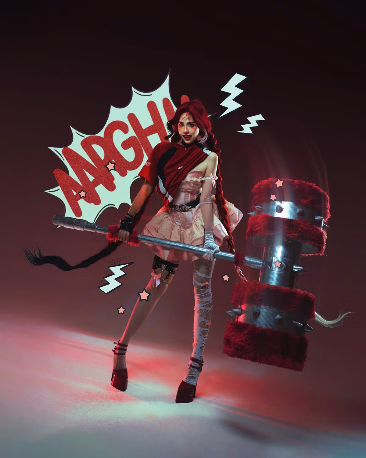 Với phong cách nổi loạn, ánh nhìn sắc sảo cùng khí chất cuốn hút, Châm Sứa khiến dân mạng không khỏi trầm trồ vì màn hóa thân quá đỗi ấn tượng.