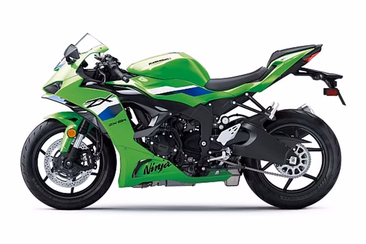 Về thiết kế tổng thể, mẫu Sport-bike ZX-6R 2026 nhà Kawasaki vẫn giữ nguyên cấu trúc quen thuộc, lấy cảm hứng từ "đàn anh" Ninja ZX-10R. Xe sở hữu hệ thống đèn pha LED dạng hybrid projector, cụm đèn được đặt sâu tạo ánh nhìn sắc sảo và mạnh mẽ.