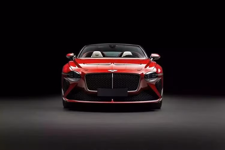 Bentley Bacalar vốn là mẫu xe chỉ được sản xuất giới hạn đúng 12 chiếc. Do đó, nhiều người có thể nghĩ rằng các nhà sưu tập từng bỏ lỡ cơ hội mua xe mới ban đầu sẽ tranh nhau sở hữu khi Bacalar xuất hiện trở lại trên thị trường. Tuy nhiên, điều đó đã không xảy ra.