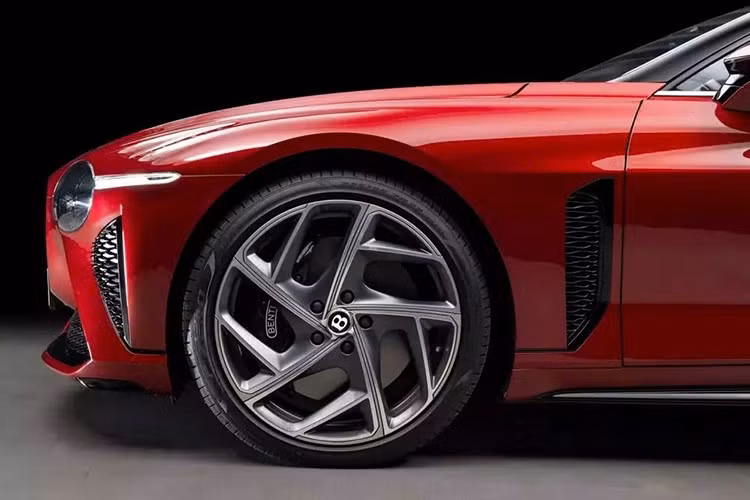 Trong khuôn khổ chặng đua Công thức 1 tại Abu Dhabi, RM Sotheby’s đã tổ chức một trong những phiên đấu giá độc quyền nhất trong năm. Nằm trong danh sách xe được chào bán là một chiếc Bentley Bacalar đời 2021 mới qua một chủ và sở hữu quãng đường lăn bánh chỉ 1.131 km, tức là gần như còn mới nguyên.