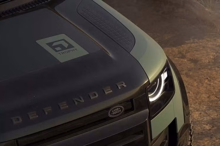 Mặc dù không còn trực tiếp có mối liên hệ với thương hiệu Camel do vấn đề bản quyền và luật cấm quảng cáo thuốc lá ở nhiều quốc gia, ảnh hưởng từ những chiếc xe cổ điển vẫn thể hiện rõ ở màu vàng Deep Sandglow đặc trưng.