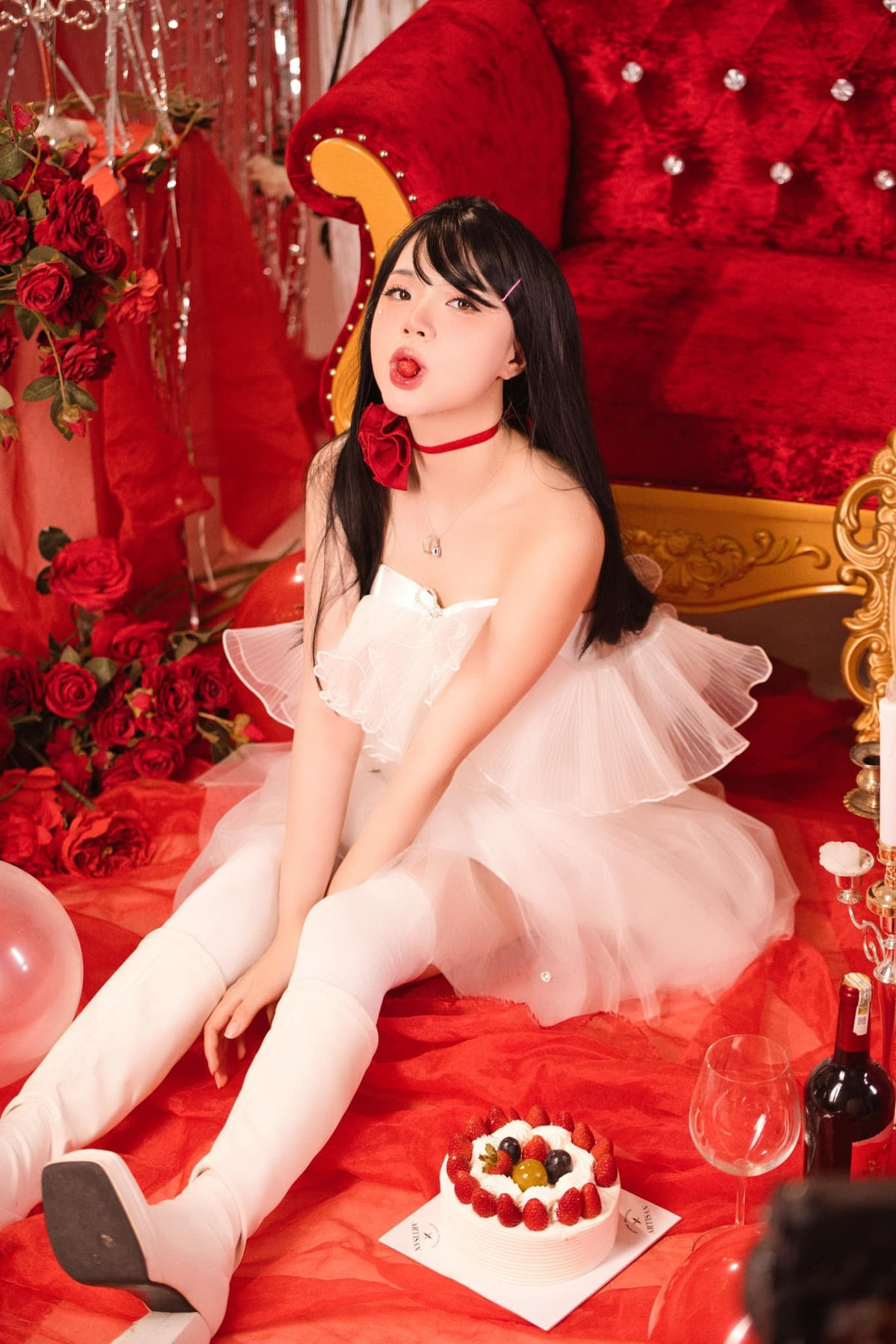 Sự "thăng hạng" nhan sắc này của Remind không chỉ là một chủ đề hot trên các diễn đàn mà còn là nguồn cảm hứng cho nhiều bạn trẻ.