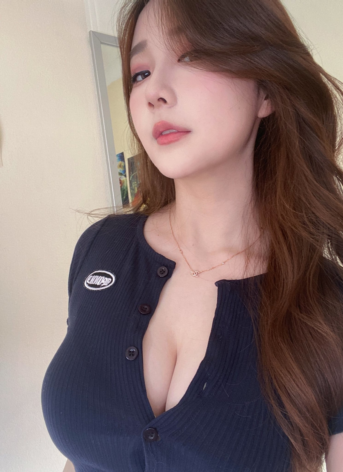 Kitty hiện tại vẫn thường xuyên co-stream trên nền tảng Twitch, đặc biệt là tại các giải đấu lớn của cộng đồng LMHT.