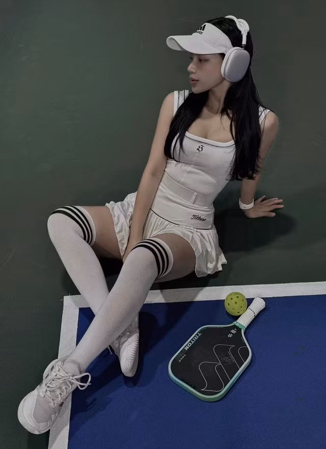 Nhiều người cho rằng Trâm Anh đã phản ứng một cách chín chắn và đầy tự tin trước những lời chỉ trích.