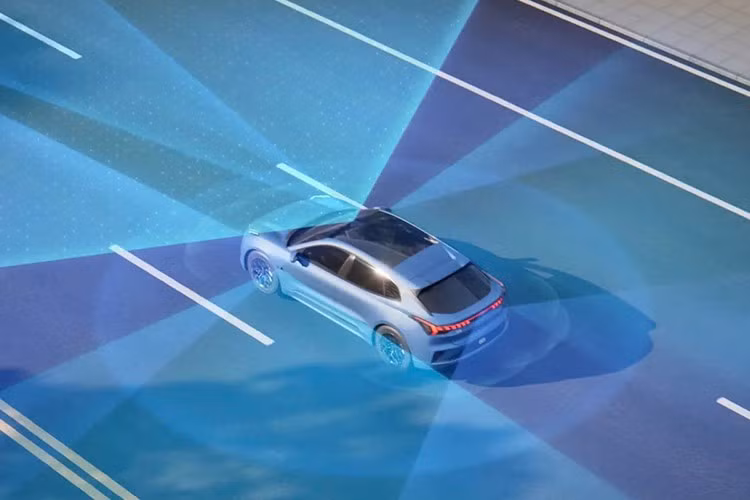 Zeekr hiện chưa công bố giá bán cụ thể cho phiên bản 001 đời mới này, nhưng dự kiến những chiếc xe đầu tiên sẽ được bàn giao trong vài ngày tới.