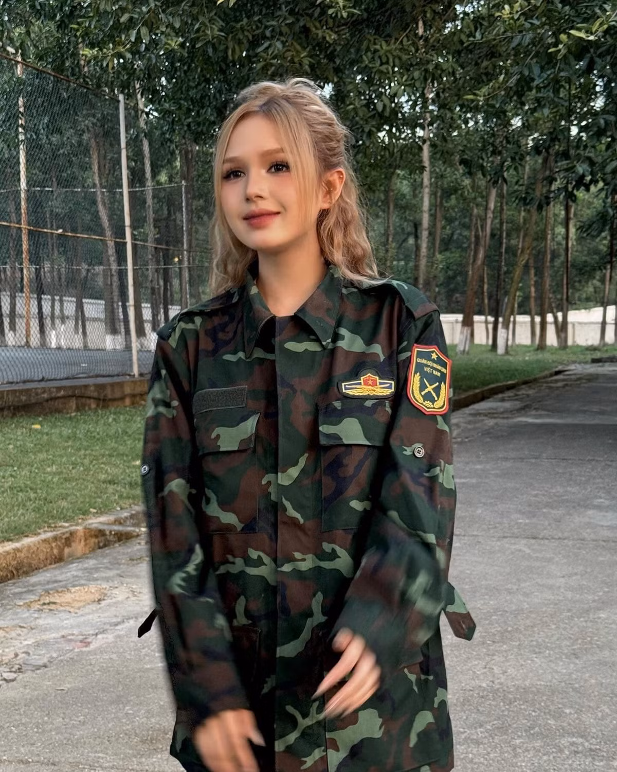 Xoài Non đã giảm được "kha khá" mỡ thừa sau thời gian ketox, kiêng tinh bột, không ăn bất cứ thứ gì sau 6h tối.