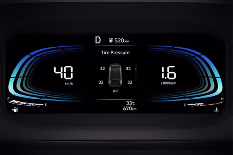 Khu vực táp lô của xe dự kiến được tinh chỉnh trở nên hiện đại hơn so với phiên bản tiền nhiệm. Hàng thứ 2 là loại ghế thuyền trưởng (captain seat) với lưng tựa cao hơn, tay vịn riêng biệt, có khả năng chỉnh điện.