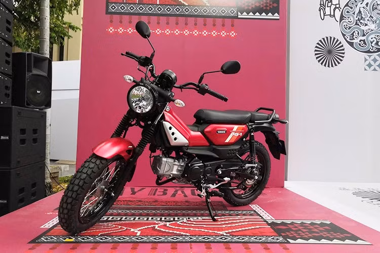 Kích thước tổng thể của xe là 805 x 1.980 x 1.050 (mm) với trọng lượng 109kg. Yamaha PG-1 2025 tại Việt Nam có 4 tùy chọn màu sắc, bao gồm hai màu mới là xanh Blue Glacier và xám Gray Misty, cùng với màu đỏ Red Twilight và nâu Brown Rockstone.