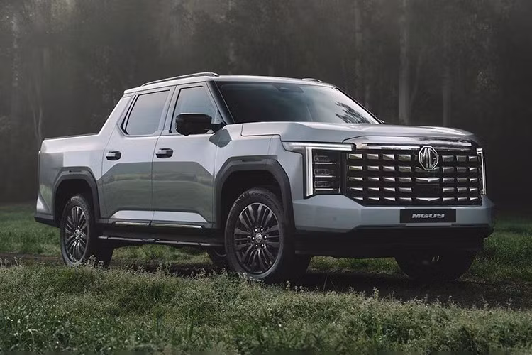 Khi ra mắt, MG U9 sẽ trực tiếp đối đầu những cái tên gạo cội trong phân khúc như Ford Ranger, Toyota Hilux, Isuzu D-Max, Mazda BT-50, Nissan Navara, cùng các tân binh Trung Quốc như BYD Shark 6 hay GWM Cannon Alpha.