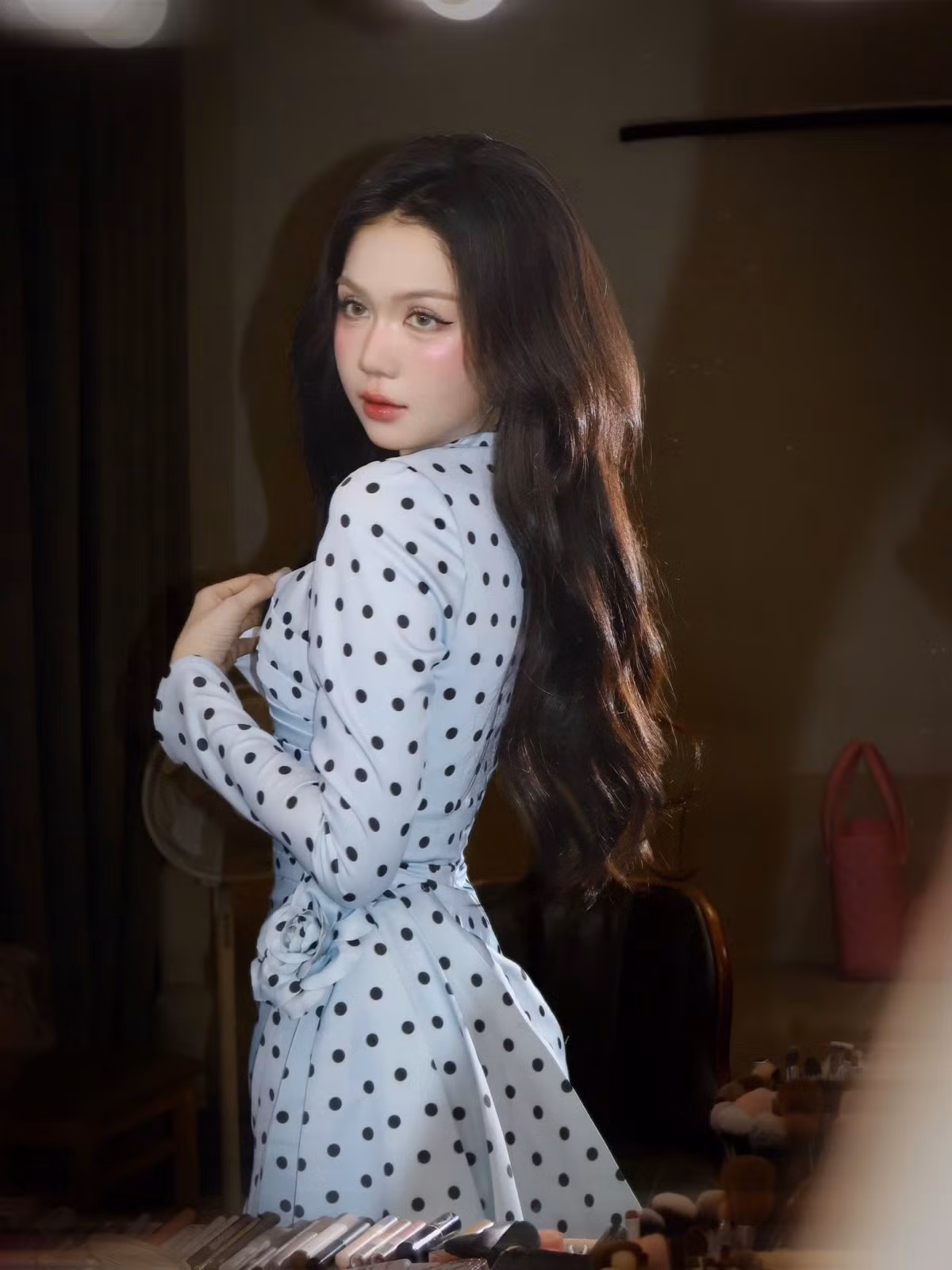 Dù không nhắc trực tiếp đến chuyện cá nhân, song nhiều khán giả cho rằng đây chính là quan điểm kết hôn của Ngọc Trinh.