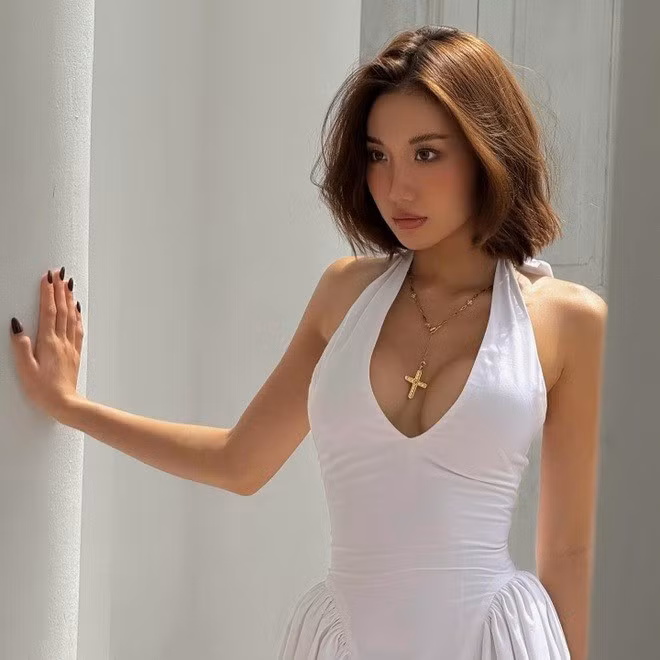 Huyền 2K4 (tên thật Lê Thị Khánh Huyền) là influencer đình đám với hơn 7,2 triệu follow trên TikTok và 2,6 triệu người theo dõi trên Instagram.