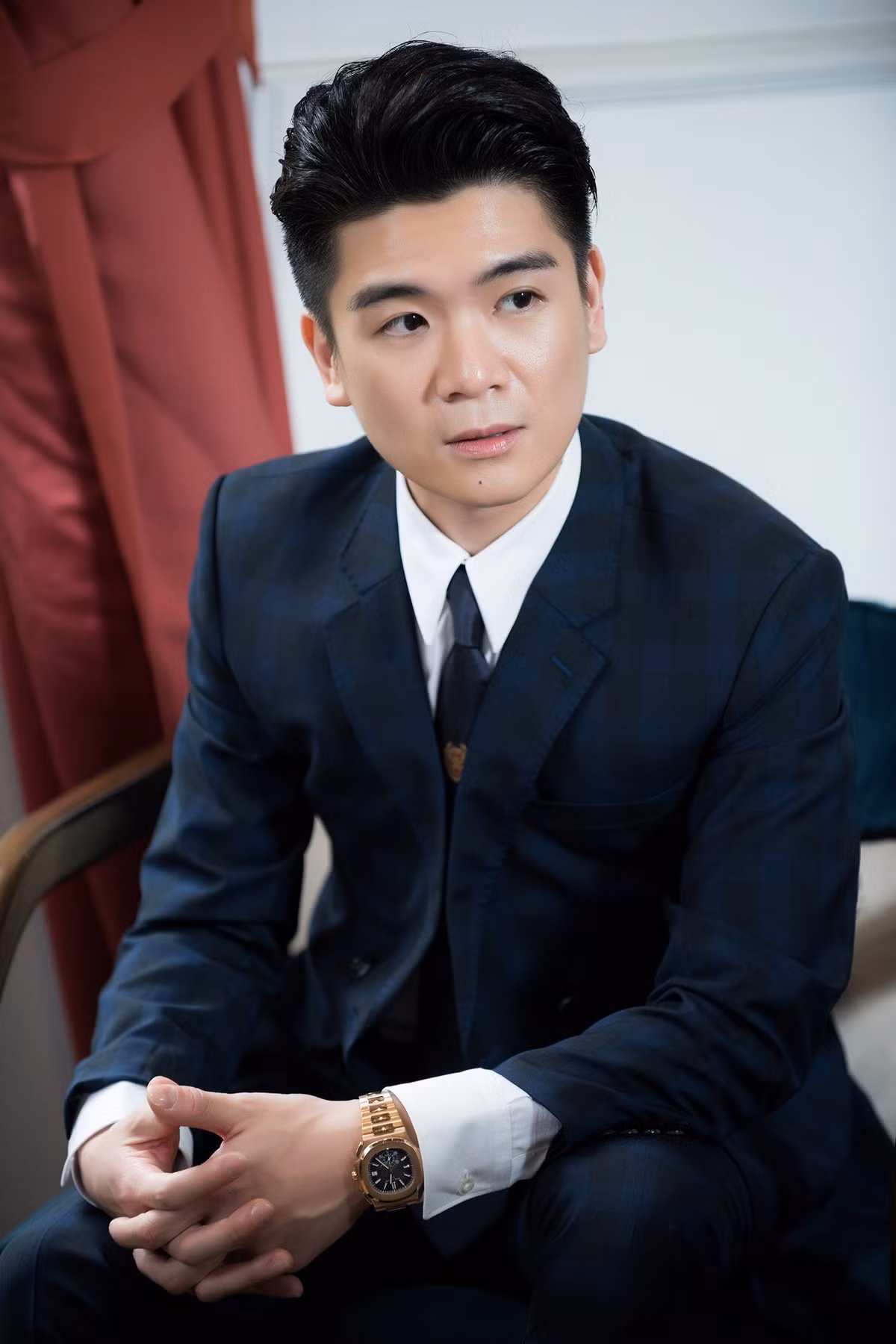 Điều đáng chú ý là giữa lịch làm việc dày đặc trong vai trò doanh nhân trẻ, Đỗ Quang Vinh vẫn dành thời gian tập luyện. Điều này cho thấy sự ưu tiên của anh dành cho sức khỏe và phong cách sống lành mạnh.