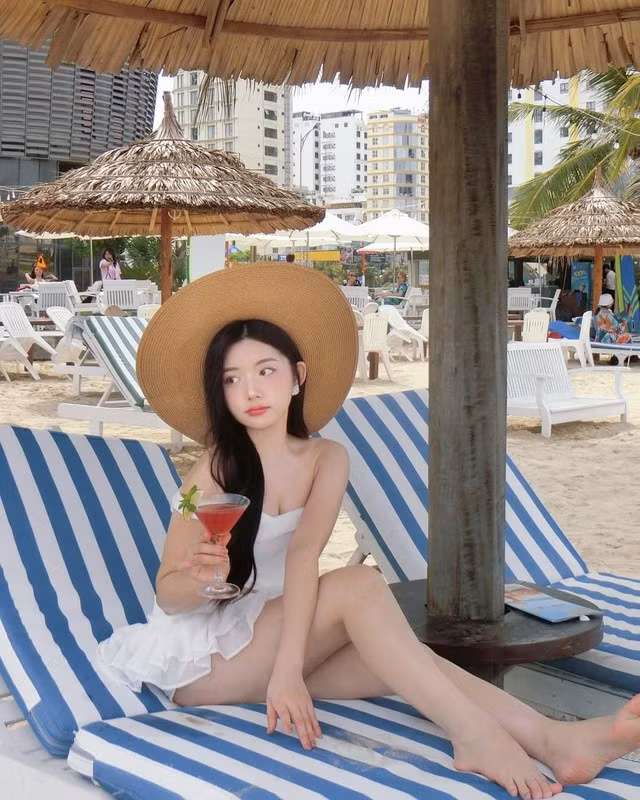 "Tiên nữ mukbang" Việt cho biết, việc quay video mukbang chủ yếu để chia sẻ niềm vui ăn uống với mọi người, chứ không phải để chứng minh khả năng ăn uống của mình. Khi chỉnh sửa, biên tập nội dung video cũng cần căn chỉnh sao cho sản phẩm có nhịp điệu.