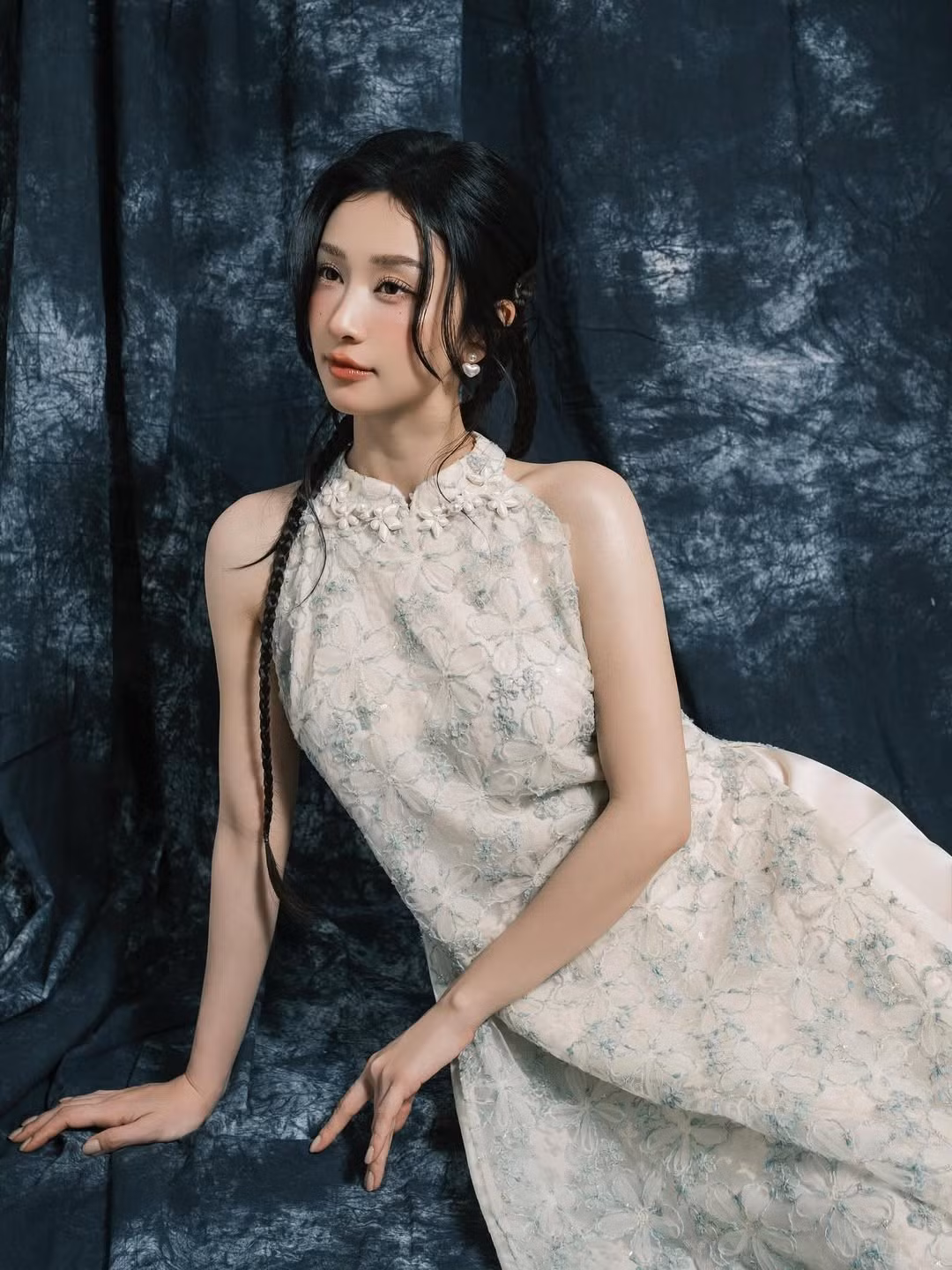 xemptyzxemptyzxemptyzBộ ảnh áo dài cách tân của Jun Vũ không chỉ là một shoot hình thời trang đẹp mắt mà còn là cách cô thể hiện tình yêu với trang phục truyền thống, đồng thời truyền cảm hứng về vẻ đẹp hiện đại của người phụ nữ Việt.