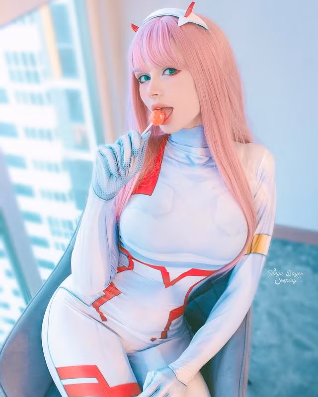 Với gần 1 triệu lượt theo dõi trên nhiều nền tảng mạng xã hội, cô nàng đang là một trong những cái tên "gây bão" trong thời gian gần đây.