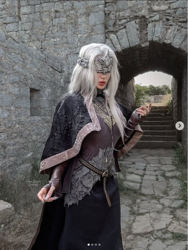 Không chỉ tập trung vào vẻ đẹp hình thể, Tanya còn khiến khán giả trầm trồ bởi biểu cảm quyến rũ chết người.