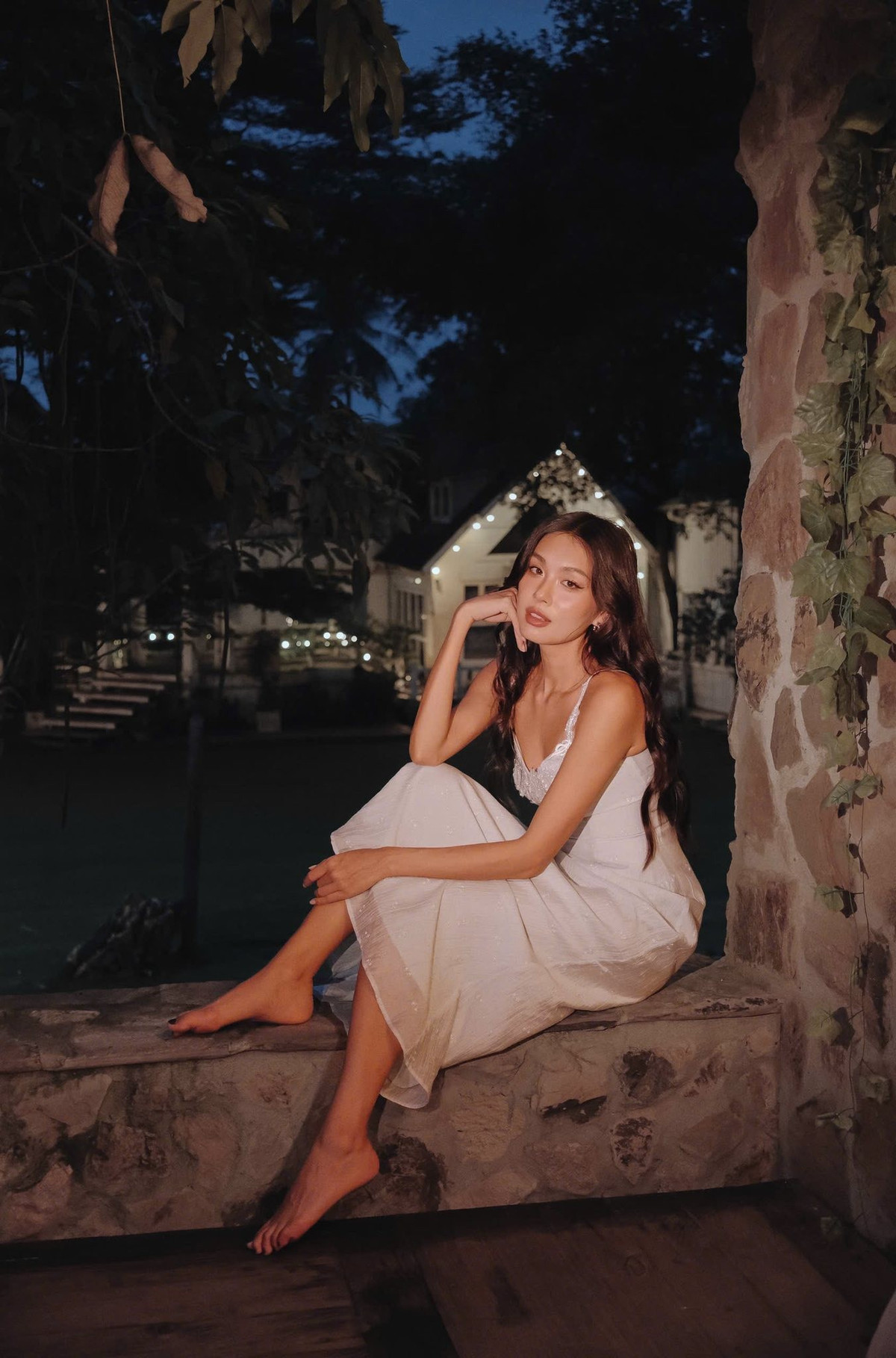 Bước ngoặt lớn nhất đến vào năm 2022 khi cô đăng ký tham gia Hoa hậu Hoàn vũ Việt Nam và xuất sắc giành danh hiệu Á hậu 1. Đây là thành quả xứng đáng cho phong thái quốc tế, biểu cảm chuyên nghiệp và câu chuyện truyền cảm hứng về hành trình theo đuổi ước mơ. Mặc dù từng được chỉ định là đại diện Việt Nam tại Miss Universe 2023, việc không thể tham dự do tranh chấp bản quyền giữa các đơn vị tổ chức không làm giảm sức hút của cô trong mắt công chúng.