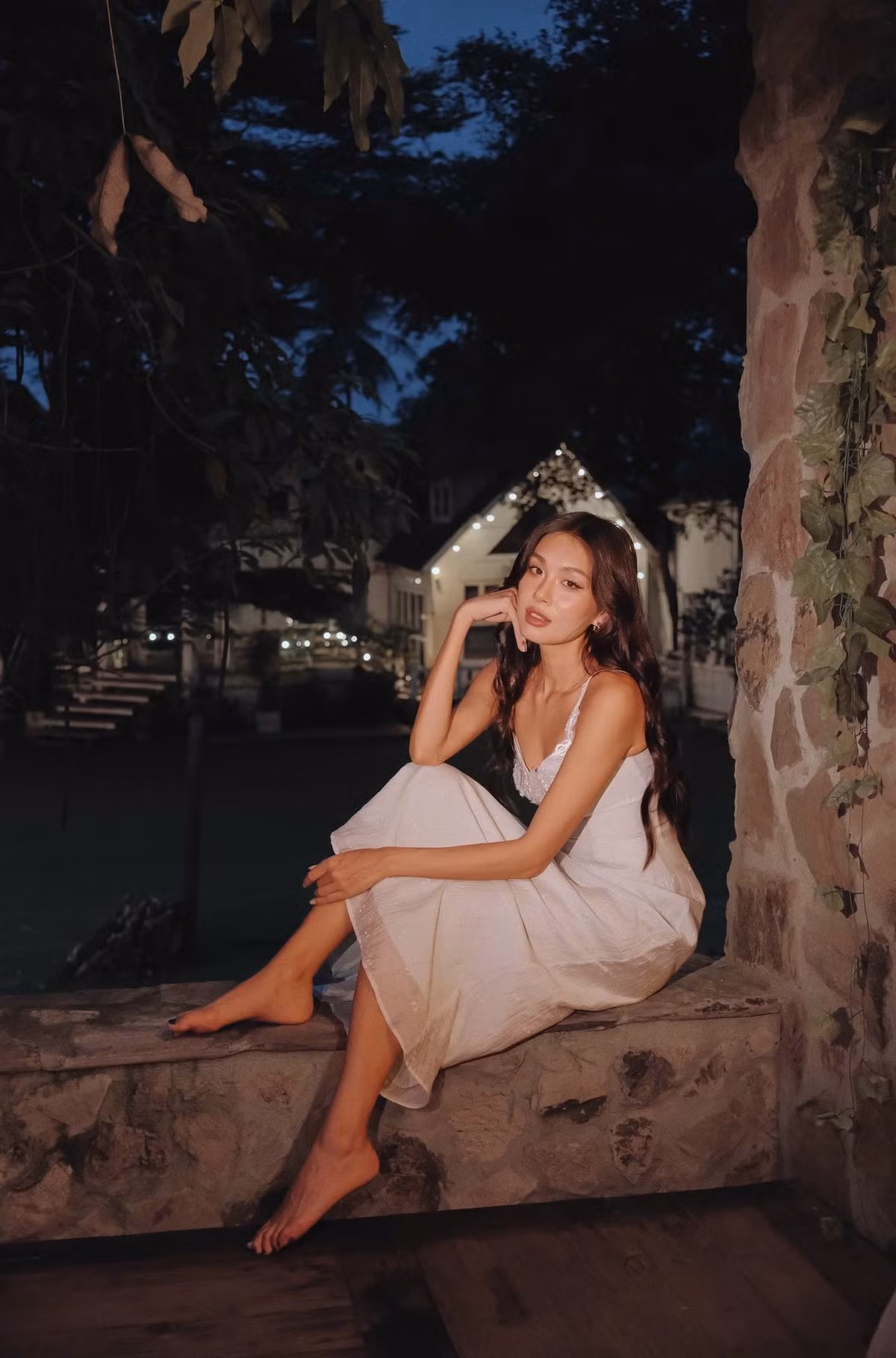 Bước ngoặt lớn nhất đến vào năm 2022 khi cô đăng ký tham gia Hoa hậu Hoàn vũ Việt Nam và xuất sắc giành danh hiệu Á hậu 1. Đây là thành quả xứng đáng cho phong thái quốc tế, biểu cảm chuyên nghiệp và câu chuyện truyền cảm hứng về hành trình theo đuổi ước mơ. Mặc dù từng được chỉ định là đại diện Việt Nam tại Miss Universe 2023, việc không thể tham dự do tranh chấp bản quyền giữa các đơn vị tổ chức không làm giảm sức hút của cô trong mắt công chúng.