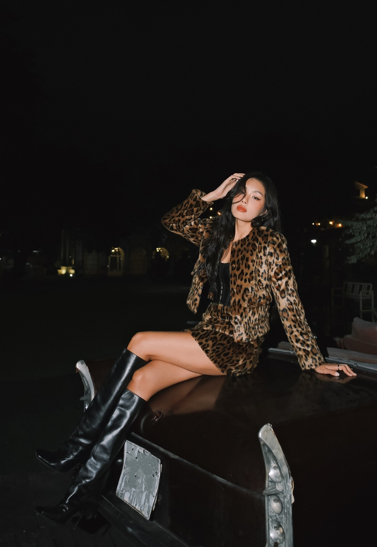 Năm 2018, Thảo Nhi Lê sáng lập thương hiệu thời trang Daphale Studios – dấu mốc quan trọng thể hiện tư duy sáng tạo và khả năng kinh doanh của một doanh nhân trẻ. Song song, hình ảnh của cô trên mạng xã hội ngày càng lan tỏa, đưa cô trở thành một trong những fashion influencer hàng đầu Việt Nam.