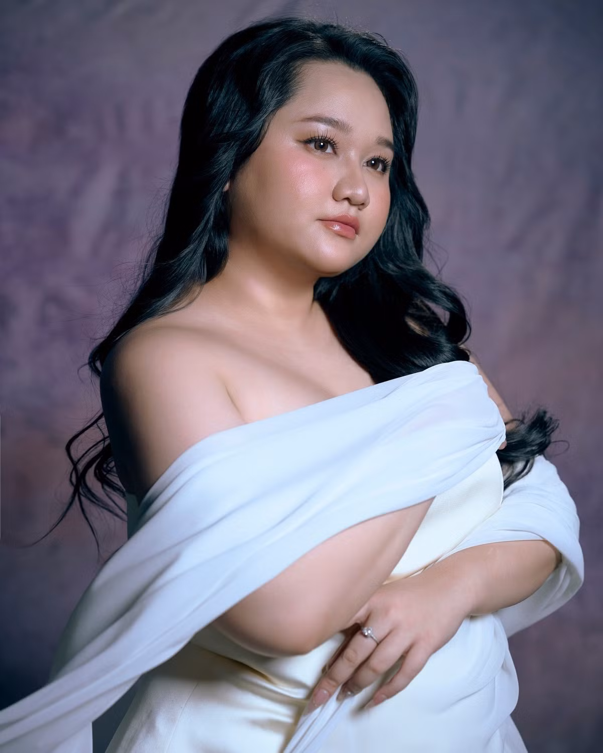 Từng được kỳ vọng là cái tên sáng giá trong lĩnh vực diễn xuất, Trúc Anh bất ngờ ở ẩn suốt gần 3 năm. Trong thời gian đó, nữ diễn viên cho biết cô ngưng hoạt động để tập trung điều trị sức khỏe.