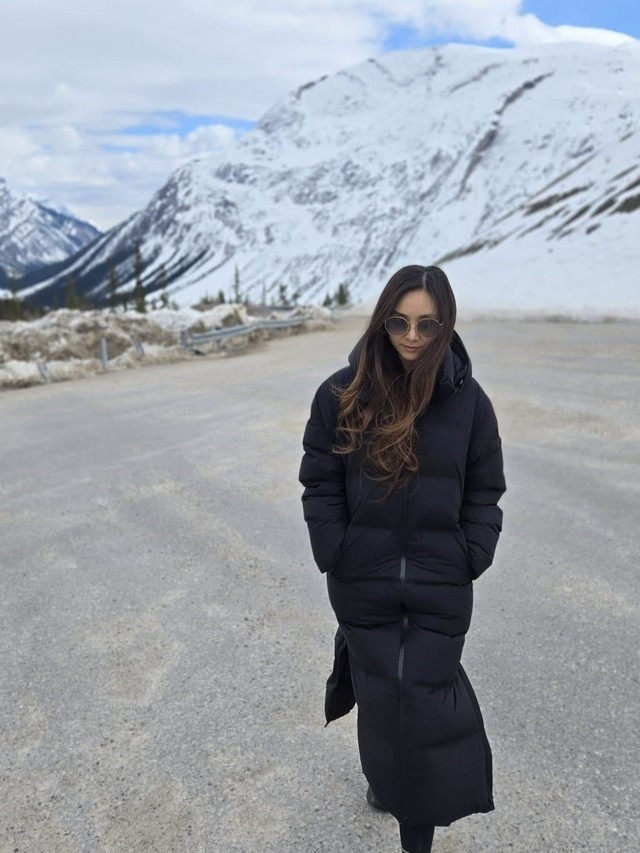 Khi sự nghiệp đang ở đỉnh cao thì vào năm 2016, G.NA vướng bê bối bán dâm. Cụ thể, chủ nhân hit Top Girl bị cáo buộc nhận số tiền lớn từ một doanh nhân nước ngoài để quan hệ tình dục.