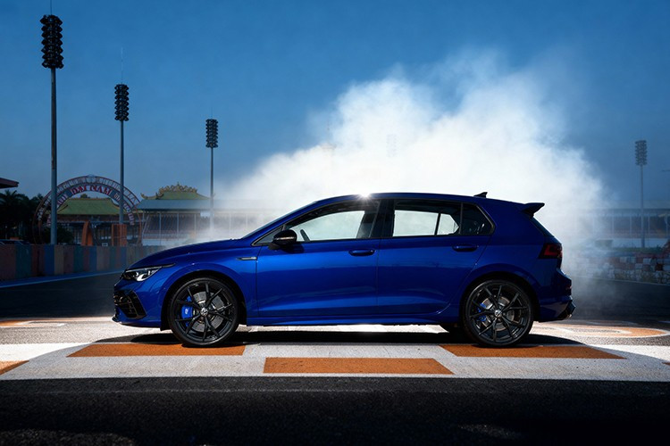 View - Cận cảnh Volkswagen Golf vừa ra mắt Việt Nam, từ 798 triệu đồng | Báo Tri thức và Cuộc sống - TIN TỨC PHỔ BIẾN KIẾN THỨC 24H