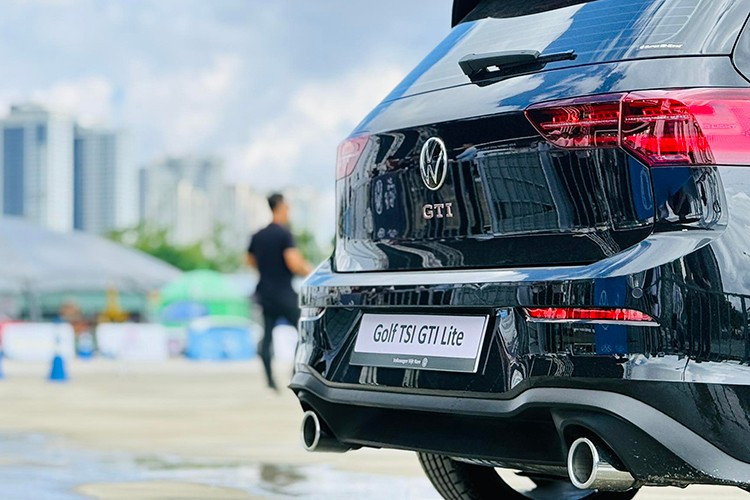 View - Cận cảnh Volkswagen Golf vừa ra mắt Việt Nam, từ 798 triệu đồng | Báo Tri thức và Cuộc sống - TIN TỨC PHỔ BIẾN KIẾN THỨC 24H