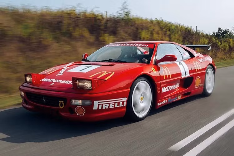 Ferrari F355 Challenge sản xuất năm 1996 (thế hệ thứ 2) là xe đua dành riêng cho series 'Ferrari Challenge'. F355 Challenge ra mắt từ năm 1995 (thay thế F348 Challenge trong các giải đua Ferrari Challenge châu Âu) và được phát triển từ phiên bản đường phố F355 Berlinetta bổ sung thêm bodykit từ nhà máy.