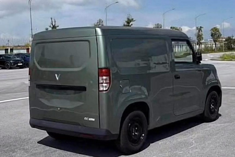 View - VinFast EC Van giá 285 triệu lộ diện tại nhà máy, sắp đến tay người dùng | Báo Tri thức và Cuộc sống - TIN TỨC PHỔ BIẾN KIẾN THỨC 24H