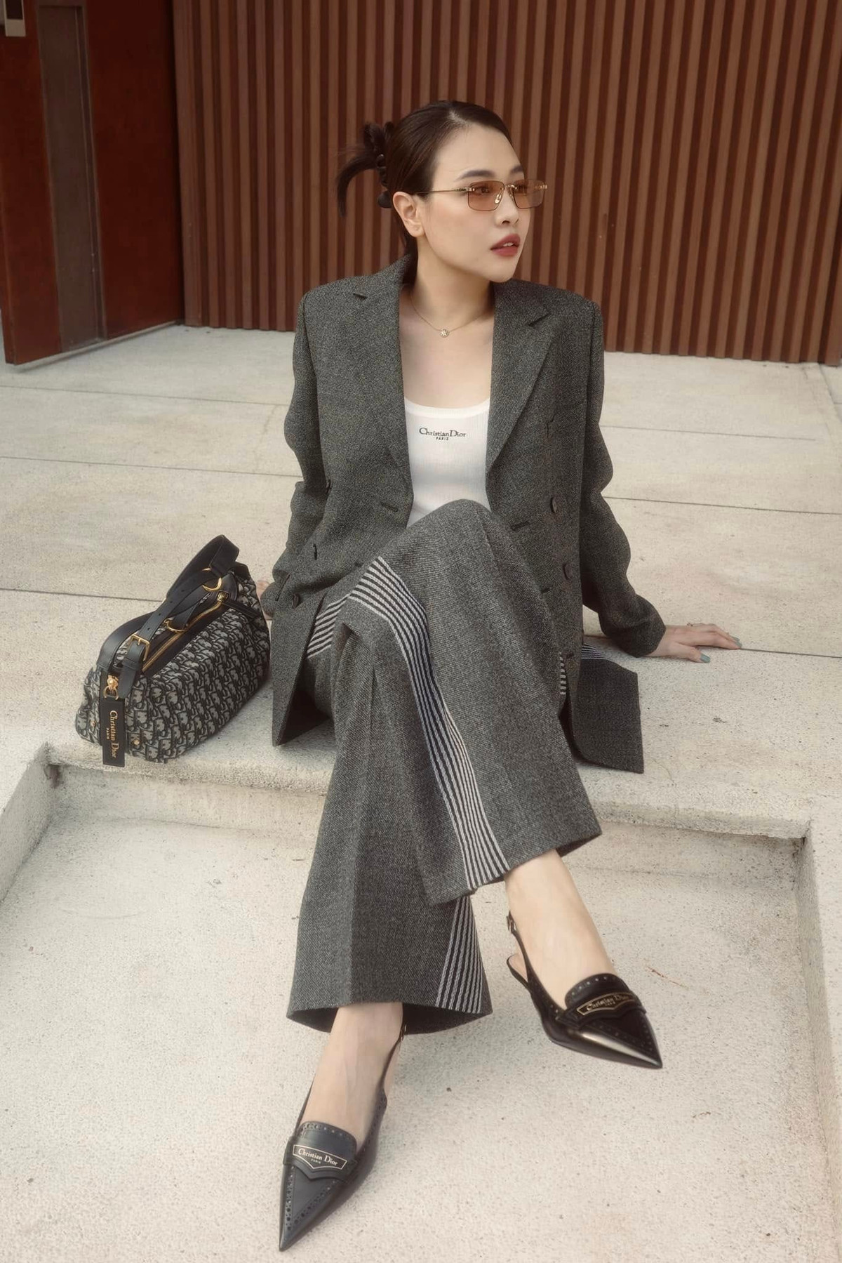 Cột mốc đáng chú ý nhất trên con đường sự nghiệp của Đàm Thu Trang là vị trí Top 6 Vietnam's Next Top Model 2011, đánh dấu hành trình người mẫu chuyên nghiệp.