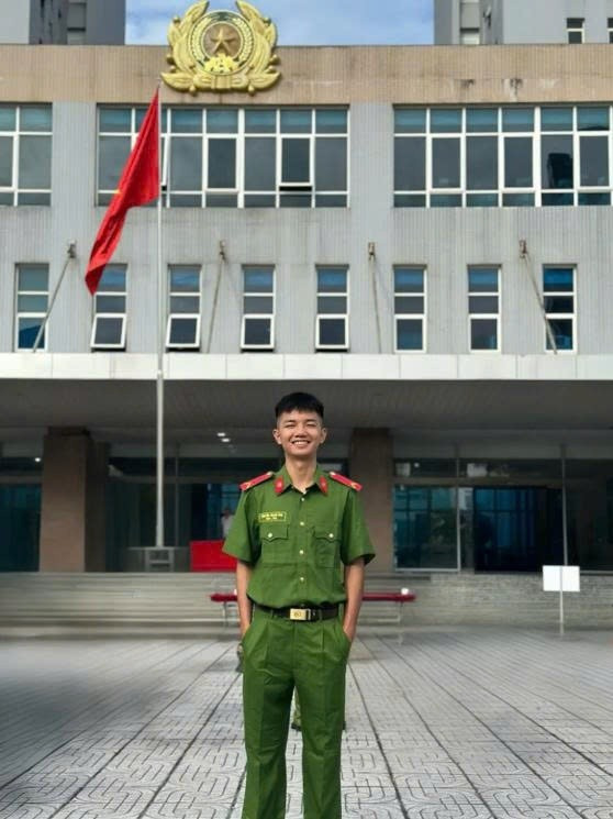 Mạnh Duy bất ngờ khi nhận nhiều lời khen sau concert. Ảnh: NVCC.